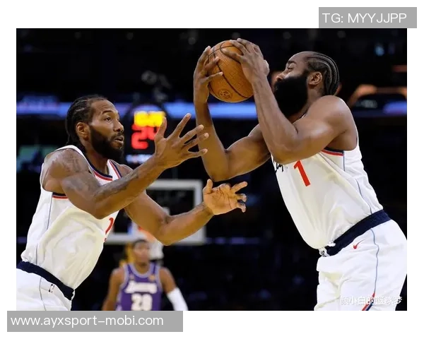 卢谈球队连胜:哈登与小卡的发挥至关重要我们正朝着正确的方向迈进 卢谈球队连胜:哈登与小卡的发挥至关重要我们正朝着正确的方向迈进