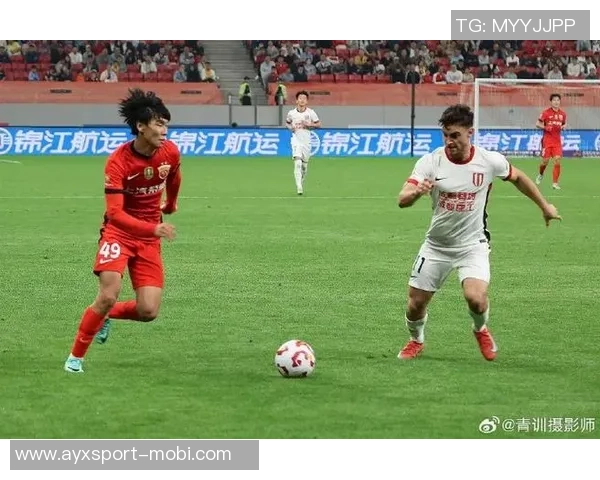 蒯纪闻李新翔助力上海U20队缺席海港对阵浙江的比赛